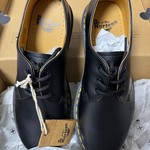 260) 닥터마틴 1461 스무스 블랙