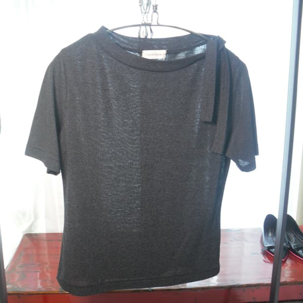 Shoulder drape tie te