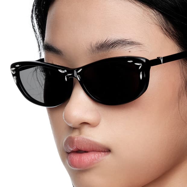 위민 YVMIN 25fw 리플 메탈 인레이 선글라스/블랙