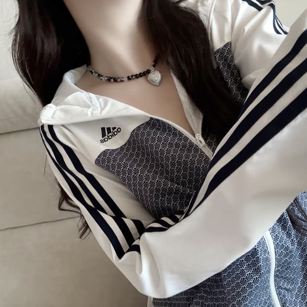 아디다스 흰파 플라워 후드집업 