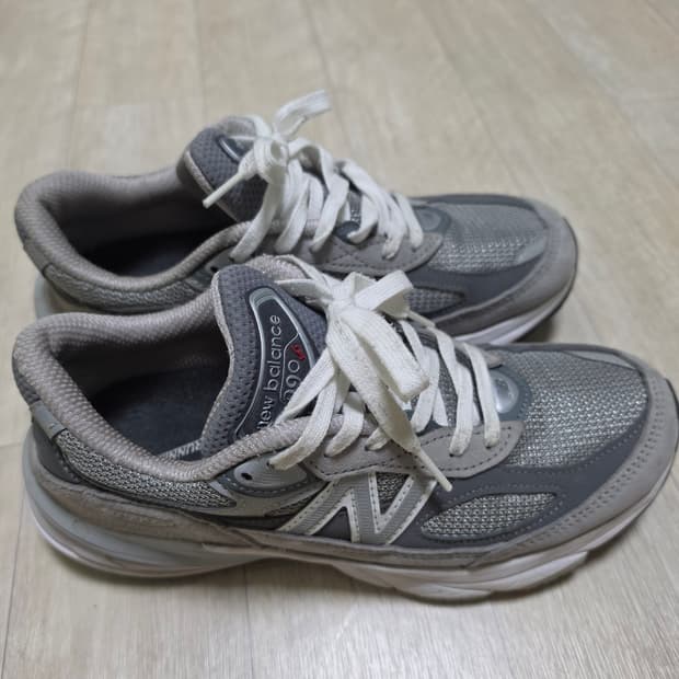 뉴발란스 990 V6 그레이 245