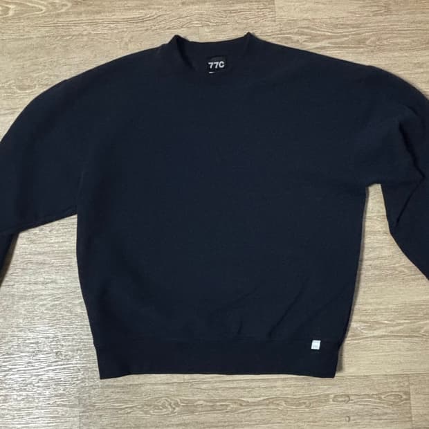 77c 스웻셔츠