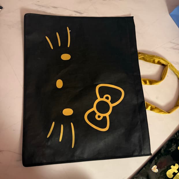 tbh x 헬로키티 서울 리미티드 쇼핑백 (2개)