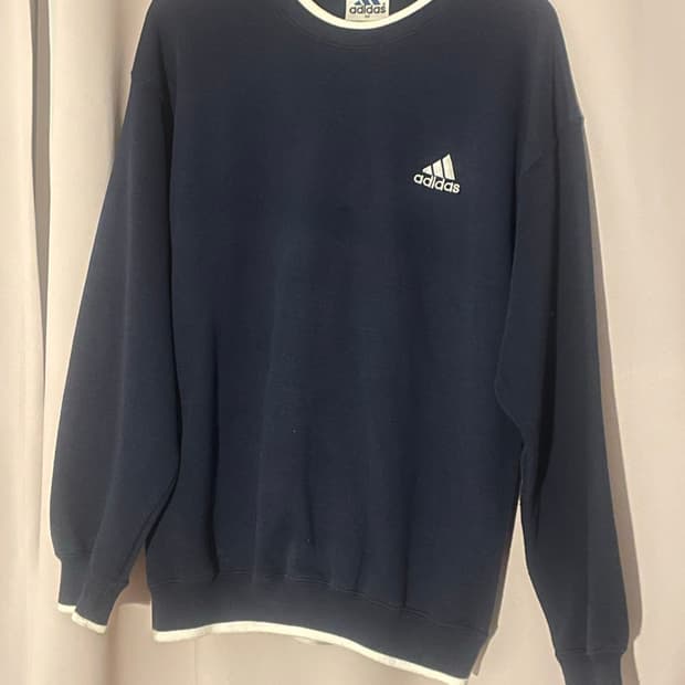 아디다스 네이비 라인 맨투맨