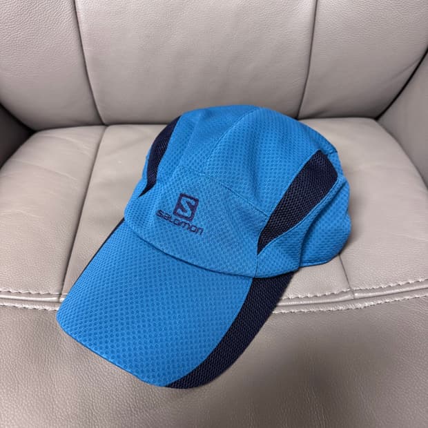 살로몬 매쉬 러닝캡 블루