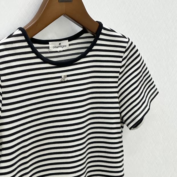 courreges / 꾸레쥬 블랙 스트라이프 반팔 티셔츠 