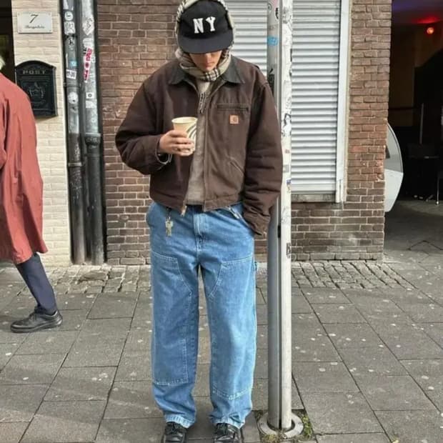 칼하트 J97 디트로이트 자켓 다크 브라운(DKB) 판매