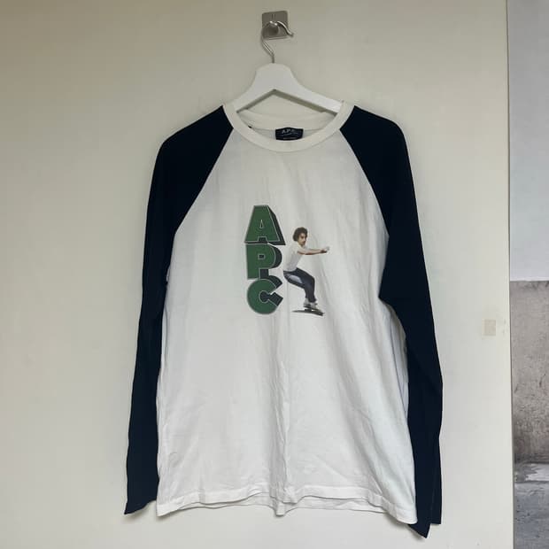 apc 스케이터 롱슬리브