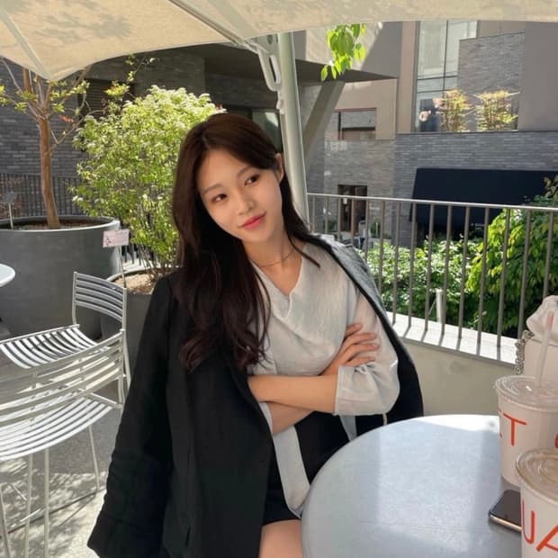 레이지샵 메이 타이 블라우스