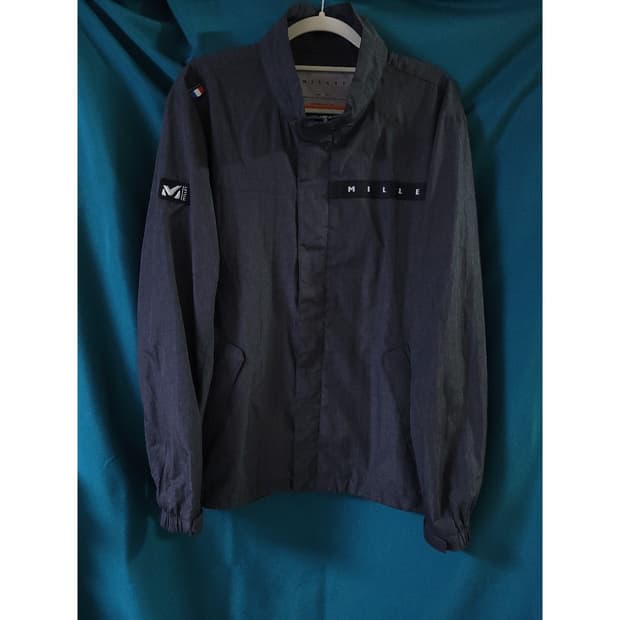 282. 밀레 바람막이 [100/L]