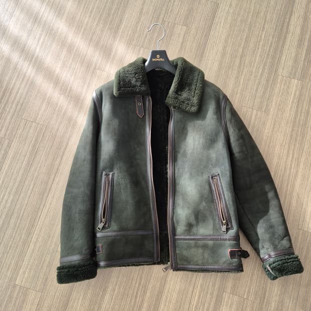 블레이크 해들리 무스탕 100 르메르 콕핏