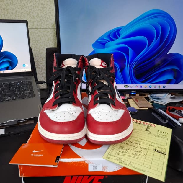 나이키 에어 조던 1 하이 OG 시카고 285mm