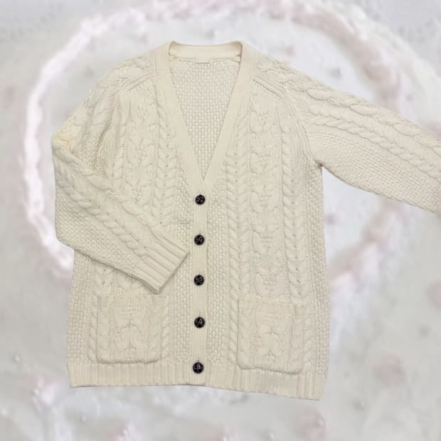 GU 일본 빈티지 아이보리 케이블 루즈핏 가디건 빵단추 스쿨룩