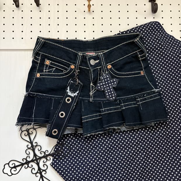 Trulylion Hurt Logo Keyring Denim skirt 