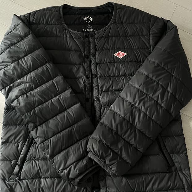 단톤 경량 패딩