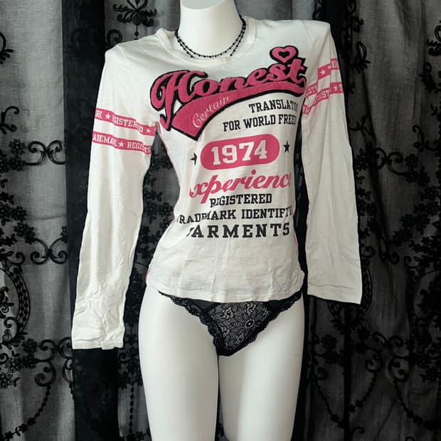 Hot pink lettering long-sleeve