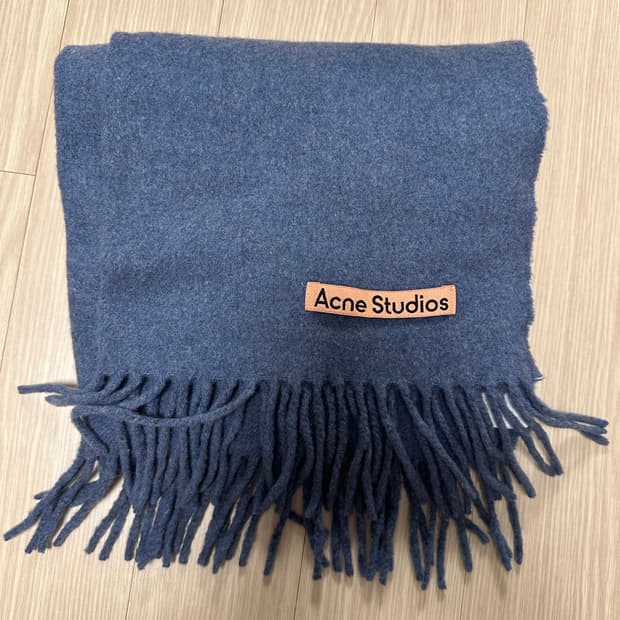 아크네 머플러 네이비