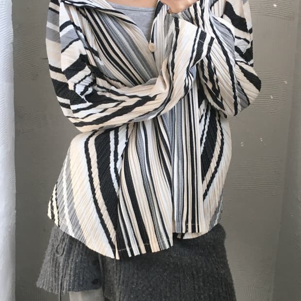Pleats Please 플리츠플리즈 베이지 블랙 스트라이프 플리츠 자켓