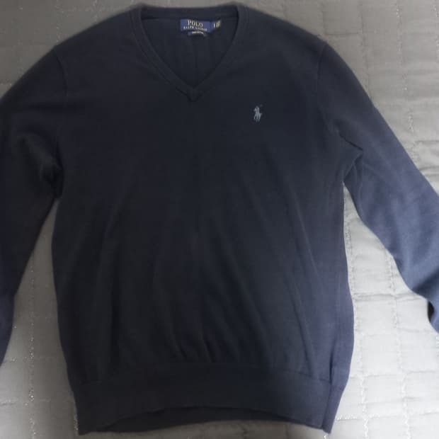 폴로랄프로렌 피마코튼 니트 브이넥 스웨터 네이비 S사이즈 판매합니다.