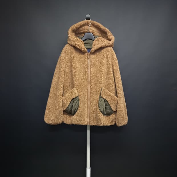 럭키슈에뜨 부클비숑 후드  점퍼 55.66