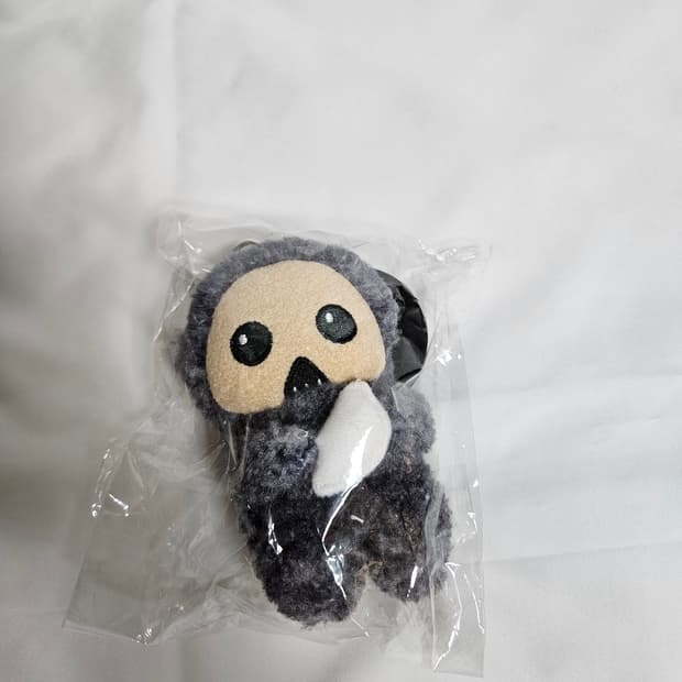 동궁 꺼먹살이 인형 키링