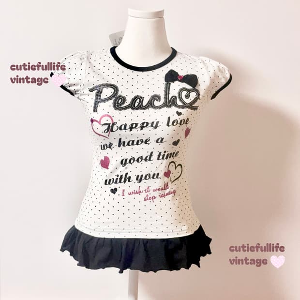 헤이세이 글리터 레터링 도트 큐빅 리본 탑