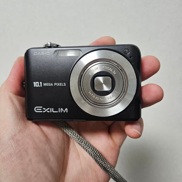 [은채 디카] 카시오 엑슬림 EX-Z1050 디카 르세라핌