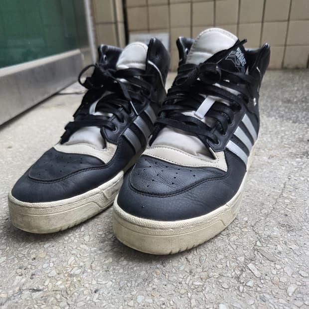 아디다스 하이탑 운동화/농구화