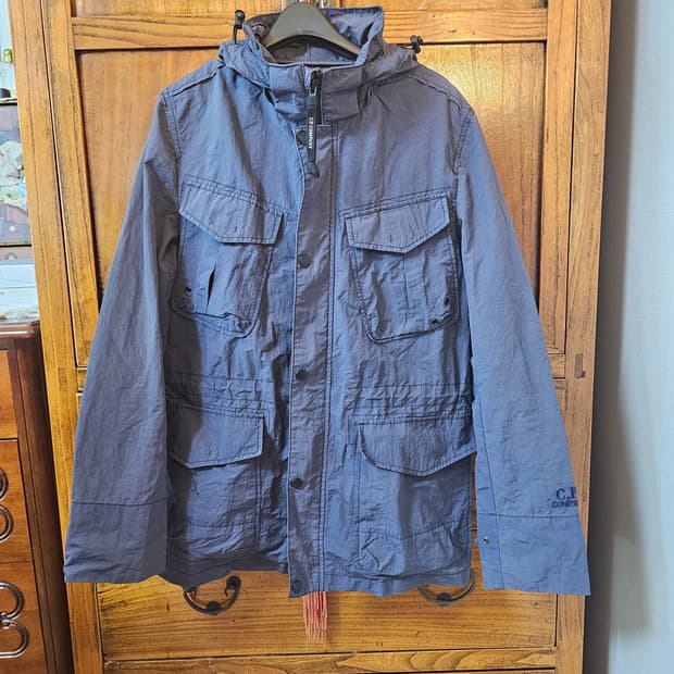 cp컴퍼니 씨피 한글택 정품 95사이즈 나일론 야상 바람막이 자켓 팔아요