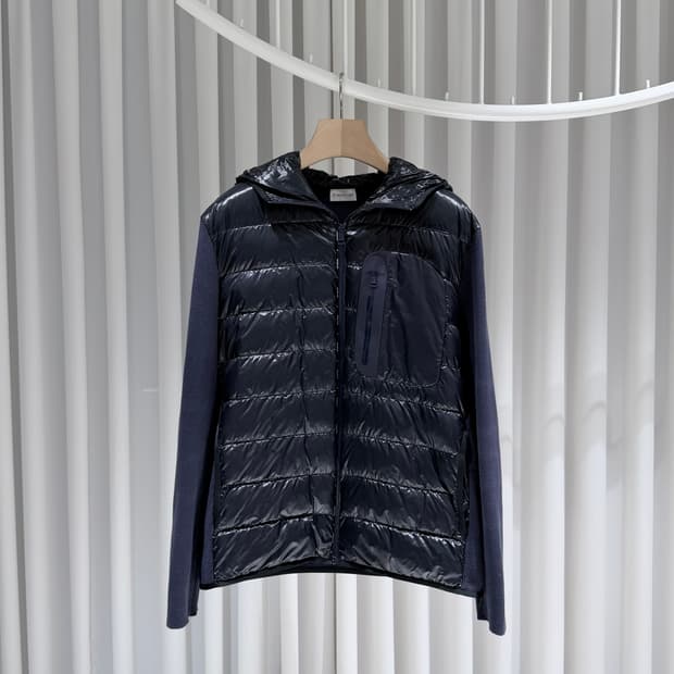 L / 몽클레어 유광 로고 네이비 니트패딩