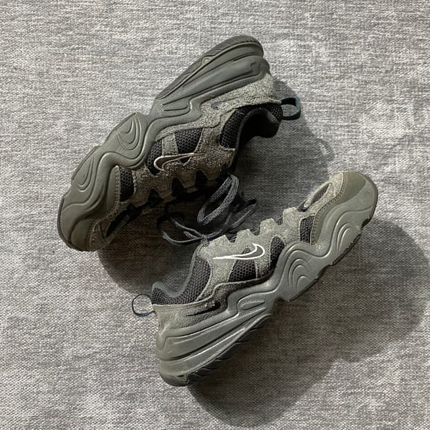 [245] Nike 나이키 테크헤라 앤쓰라사이트 스니커즈 스모크 그레이