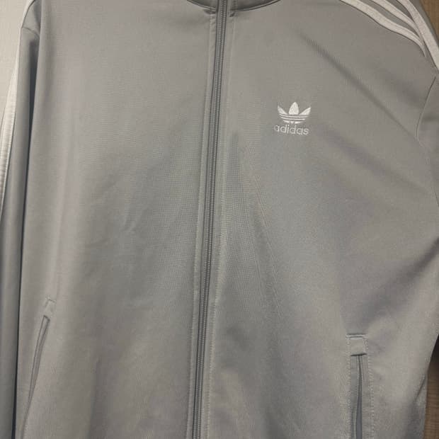 아디다스 파이어버드 그레이