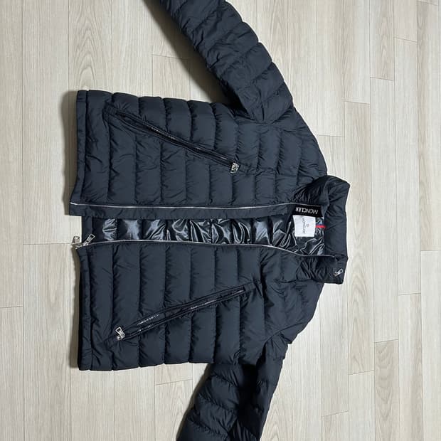 몽클레어 경량패딩 알핏 블랙 5사이즈