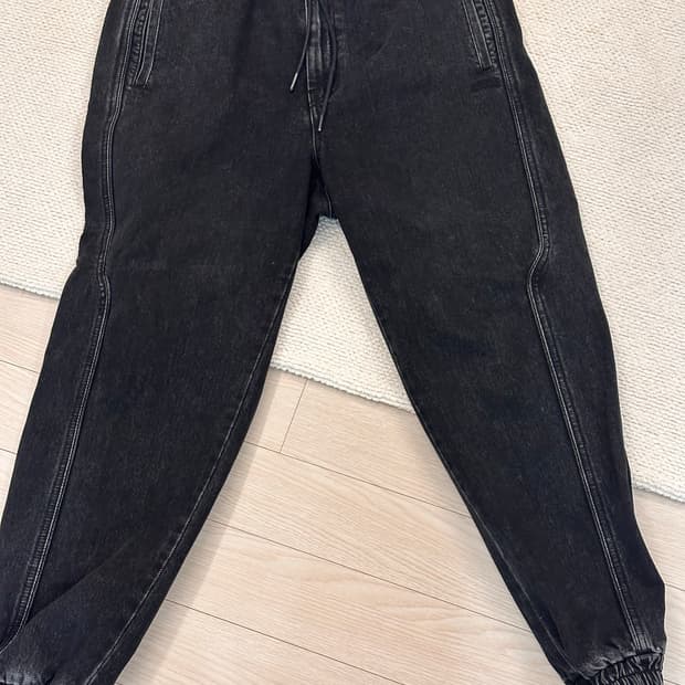 준지 유아인 트랙조거 50사이즈