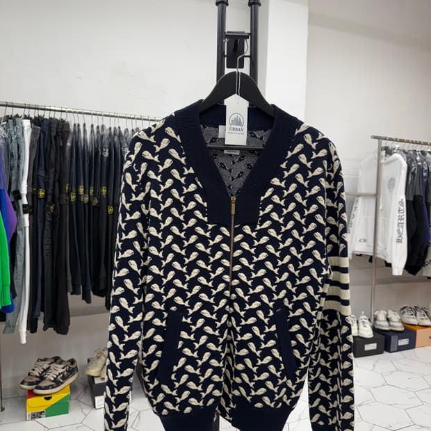 [3] 톰브라운 캐시미어 고래 이정재 니트집업