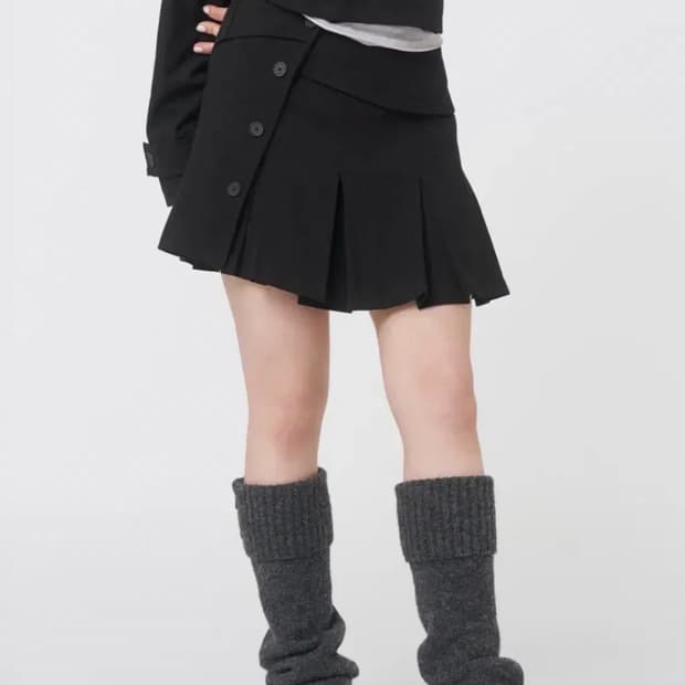 미세키서울 플리츠 랩 미니스커트 블랙