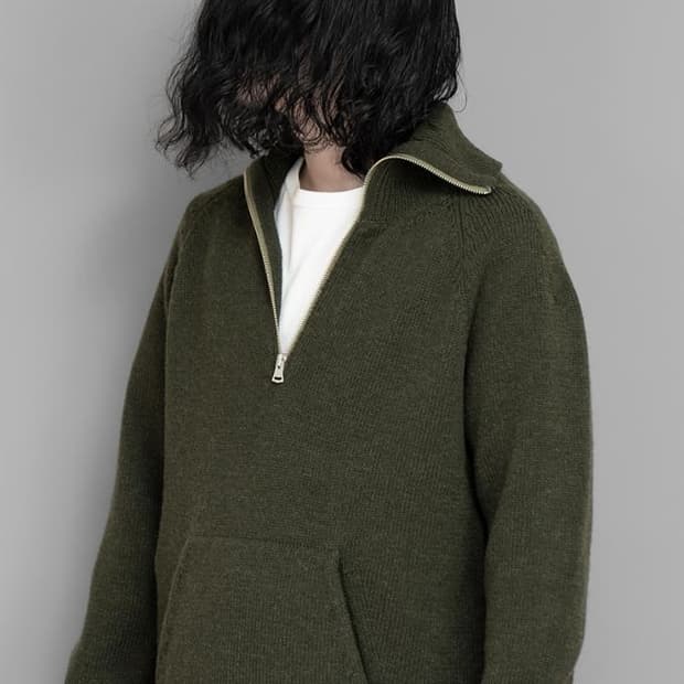 마티앤선즈 하프집업 밀리터리 스웨터 2사이즈 판매합니다 