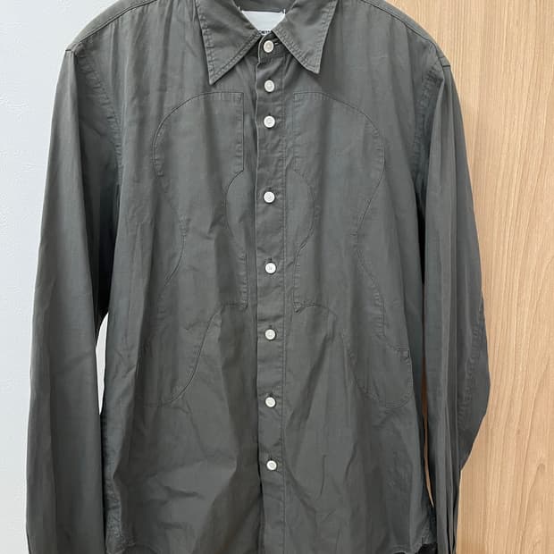 솔로이스트 셔츠