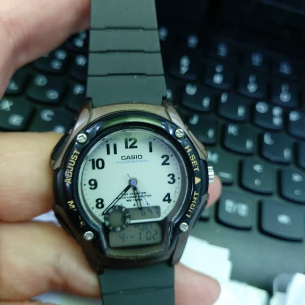 카시오 ILLUMINATOR 아날로그 디지털