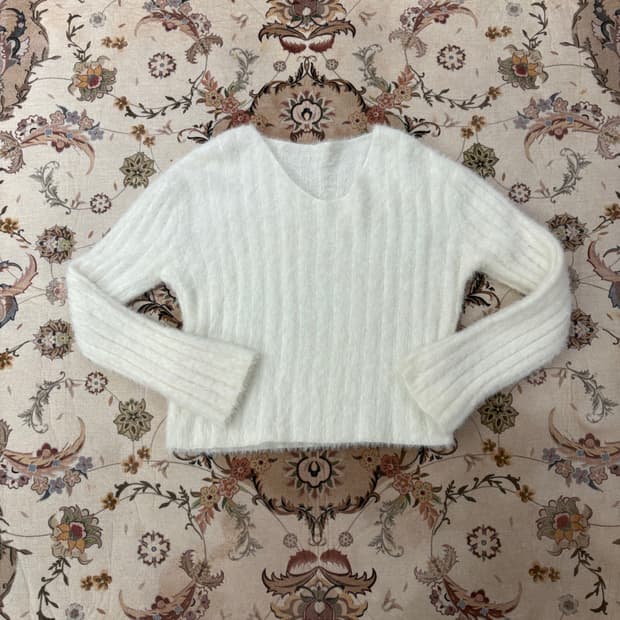 vtg 헤어리 v넥 크롭니트