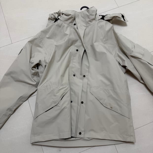 Gr10k x Salomon 고어텍스