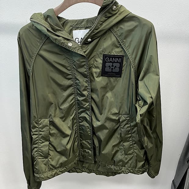 여) 가니 25ss 오버 바람막이 