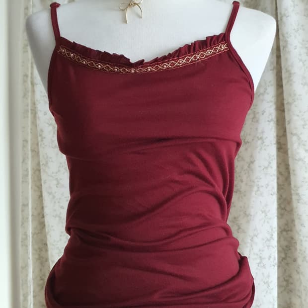 [빈티지] 버건디 프릴 끈나시 블라우스