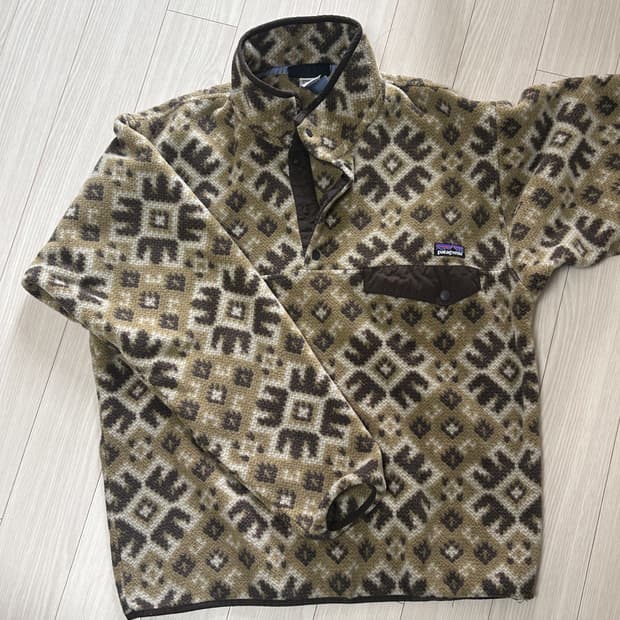 파타고니아 100사이즈 (아즈텍 패턴)