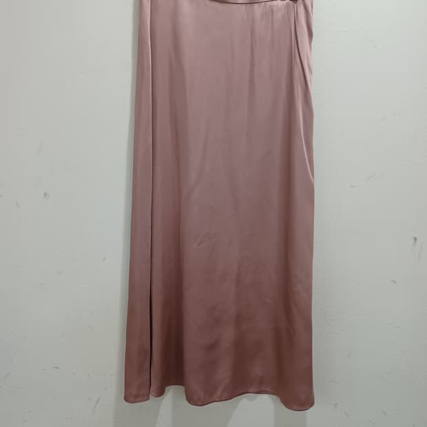 LABAMBAROOM 라밤바룸 브론즈색 스커트 