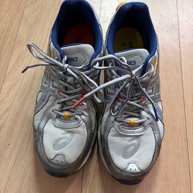 아식스 x 아이앱 스튜디오 젤 벤쳐 6 280사이즈 급처!