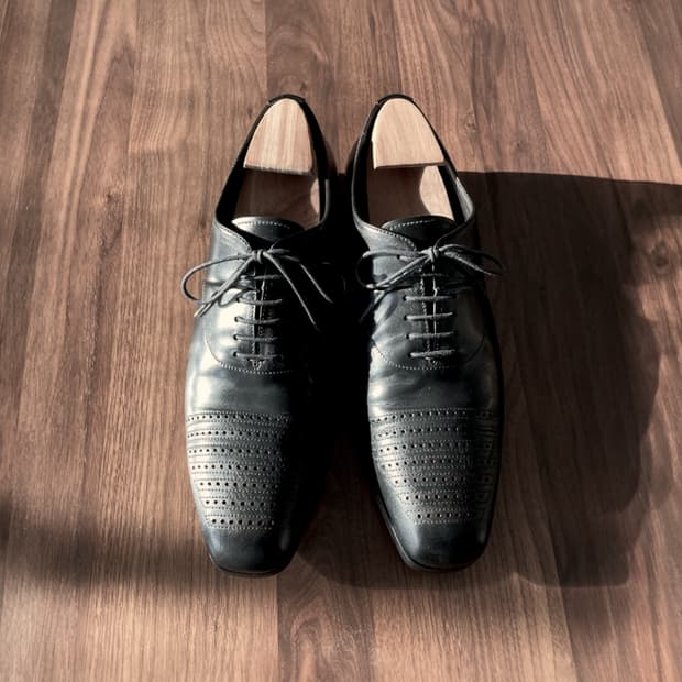 프라다 00s 아카이브 Perforated 더비슈즈 y2k