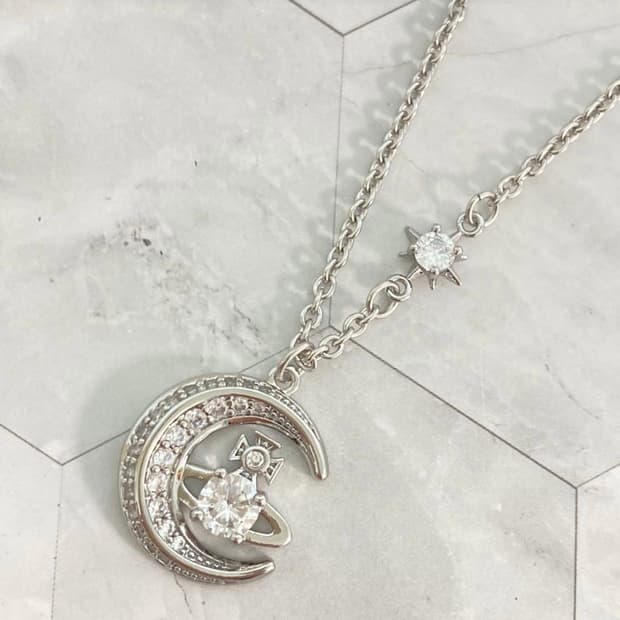 비비안웨스트우드 도리나 별과 달 목걸이