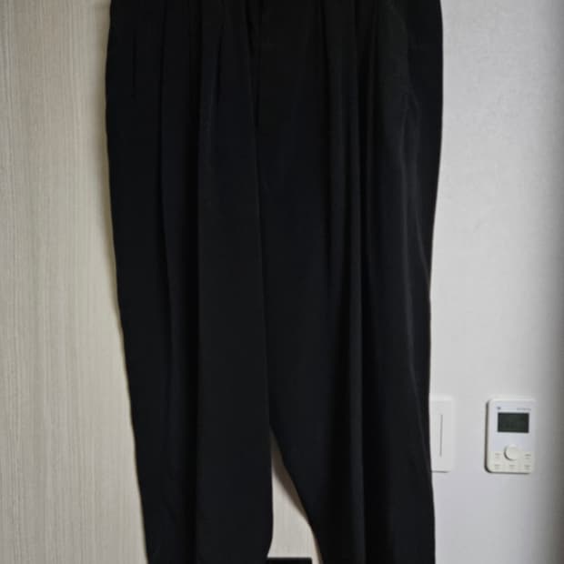 요지야마모토 뿌르옴므 턱시도 배기팬츠