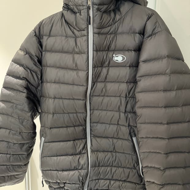 에이이에이이 경량패딩M